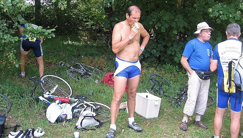 2011-07-03 53 Pause casse croute.jpg